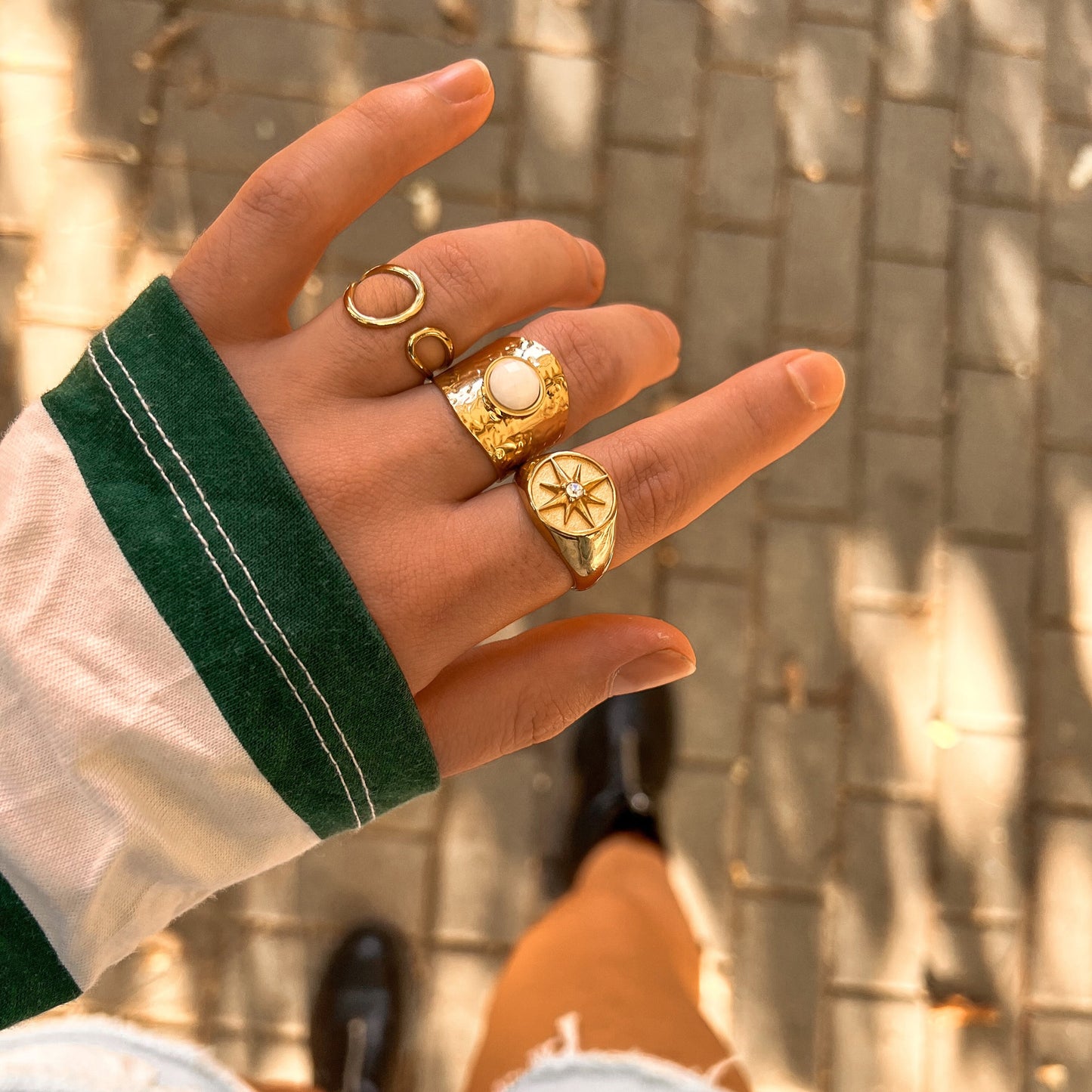 Bianca ring