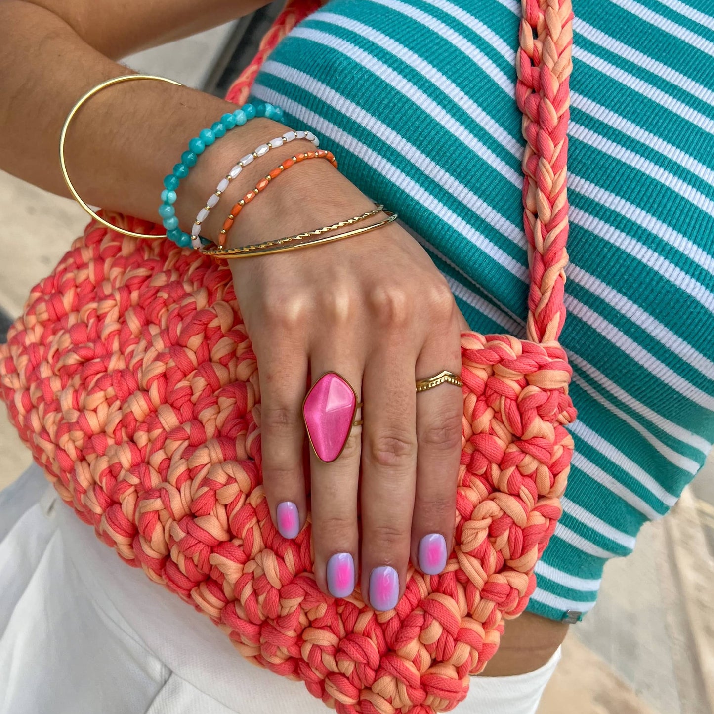 Anillo Belice fucsia