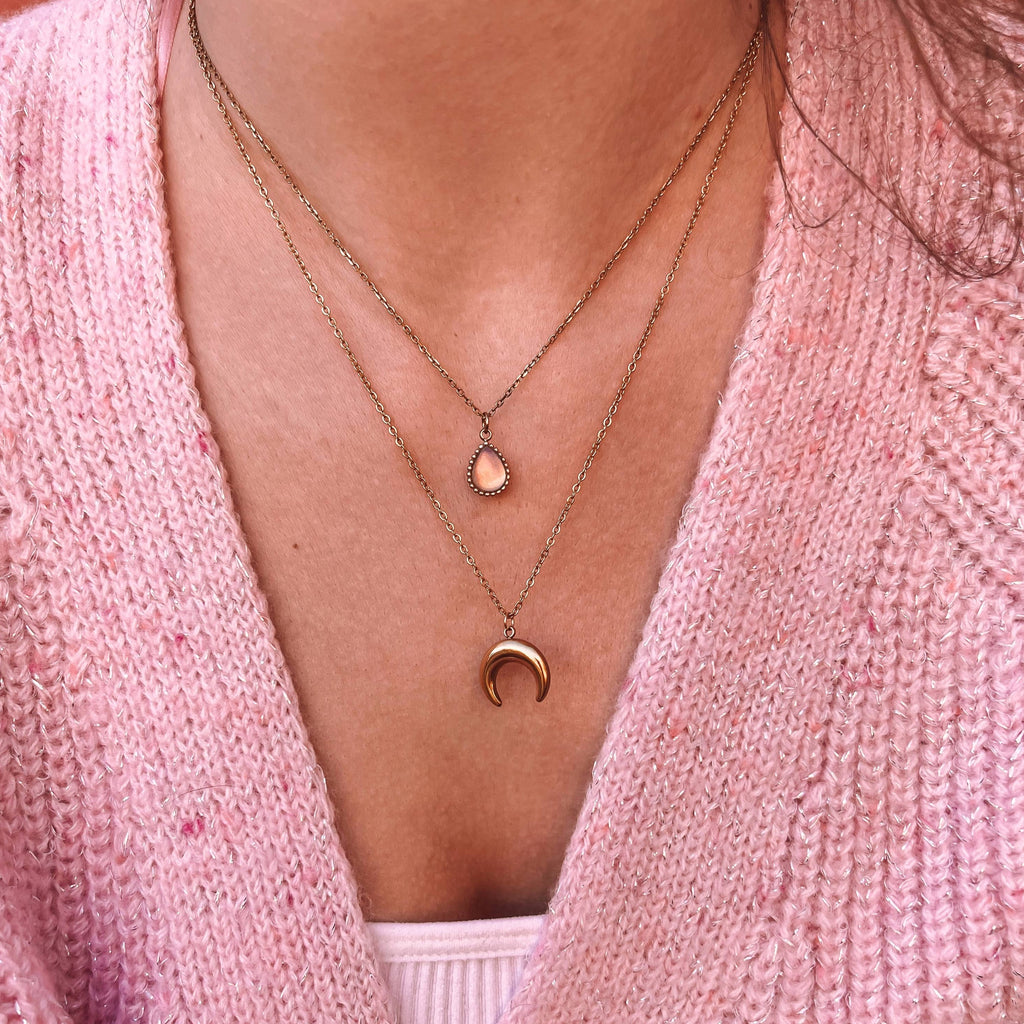 Saix necklace