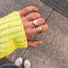 Cargar imagen en el visor de la galería, Anillo estrellitas pastel

